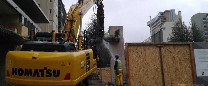 Demolição Cobertura – HOTEL CROWNE PLAZA